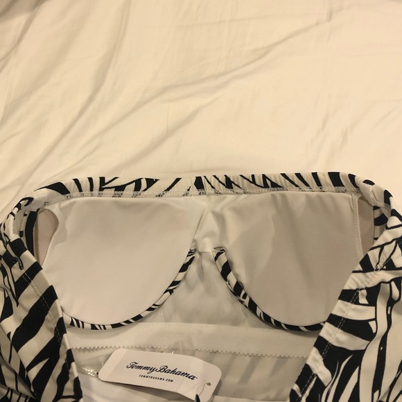 Tommy Bahama Bandini Top - Picture 4 of 8